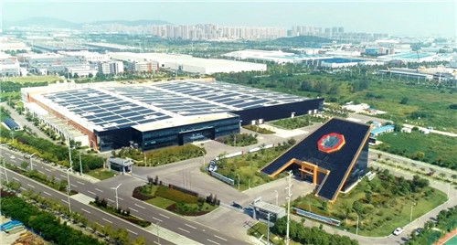 玻璃創造美好世界 一座工廠的兩種玻璃，技術開發引領企業新風向